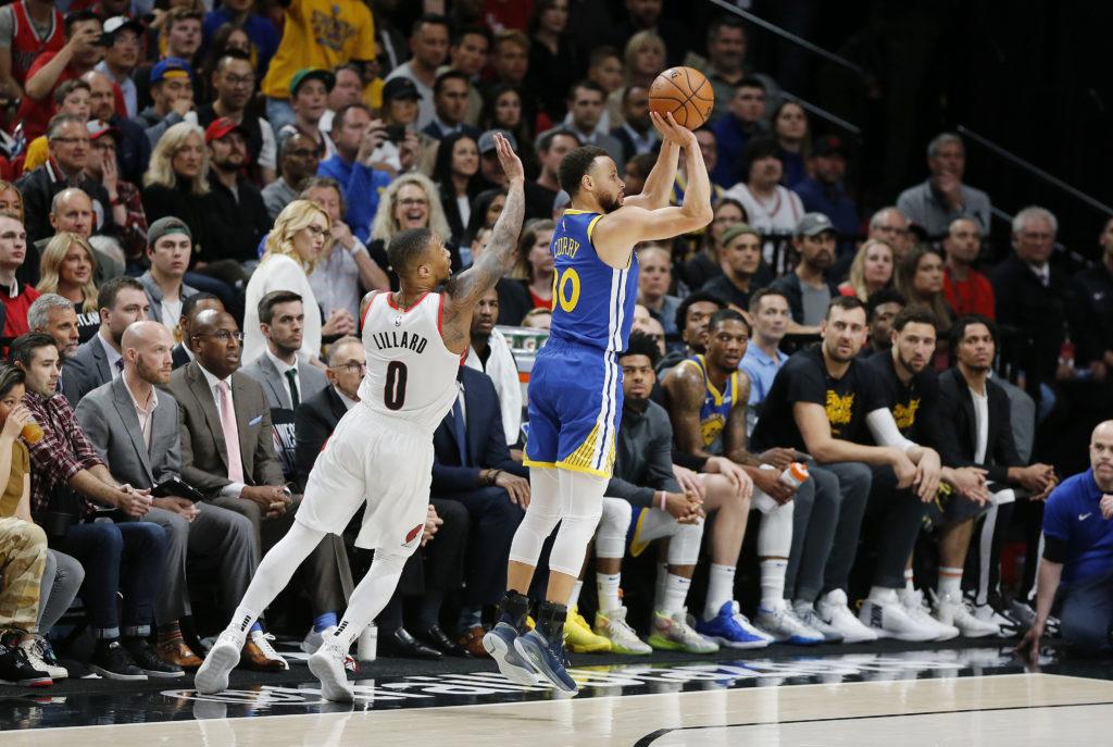 Сколько времени в нба. Stephen Curry shoot.