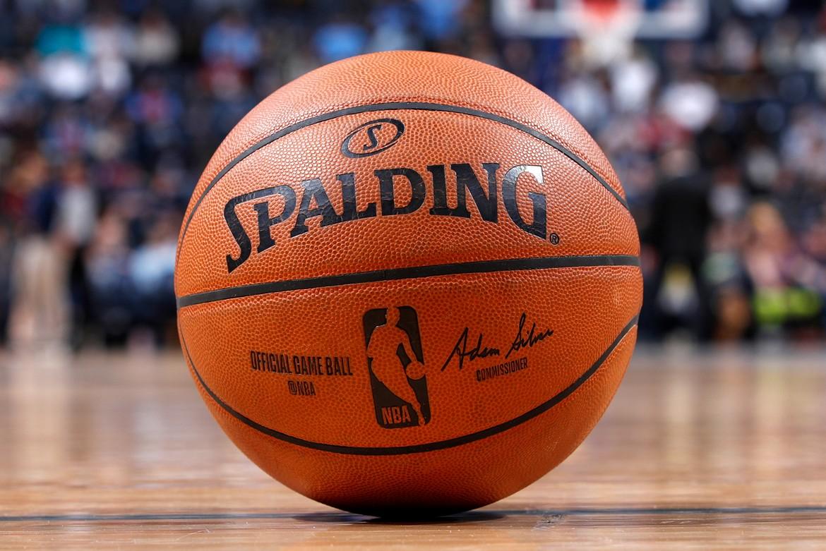 Баскетбольный мяч NBA Spalding 2022