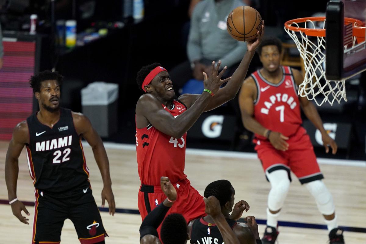 Торонто майами. Raptors NBA. Краудер баскетболист. Чемпионат НБА. НБА фото Торонто.