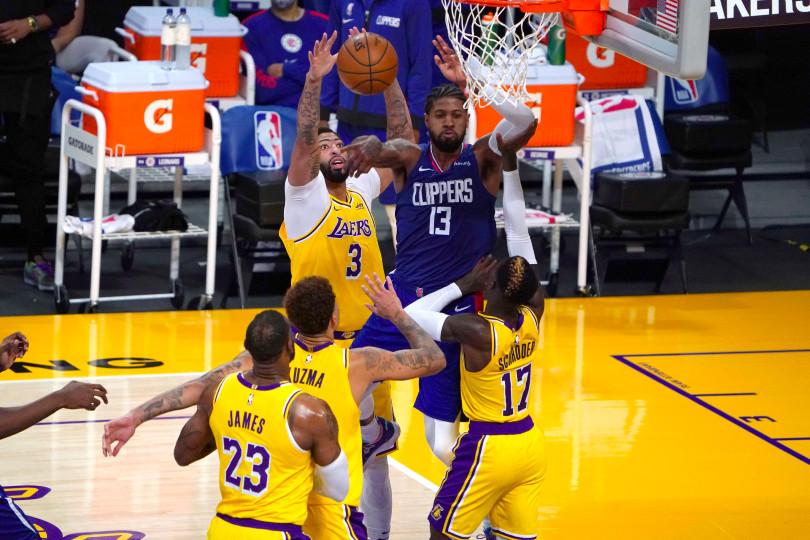 Победитель прошлого сезона НБА 2020. Lakers Clipper Paul George. Лейкерс Клипперс 2020. Lakers Clipper Paul George Boots.