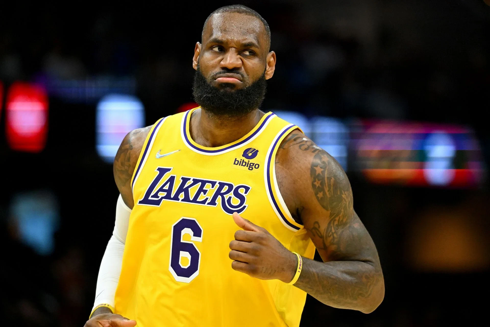 LEBRON James 2018