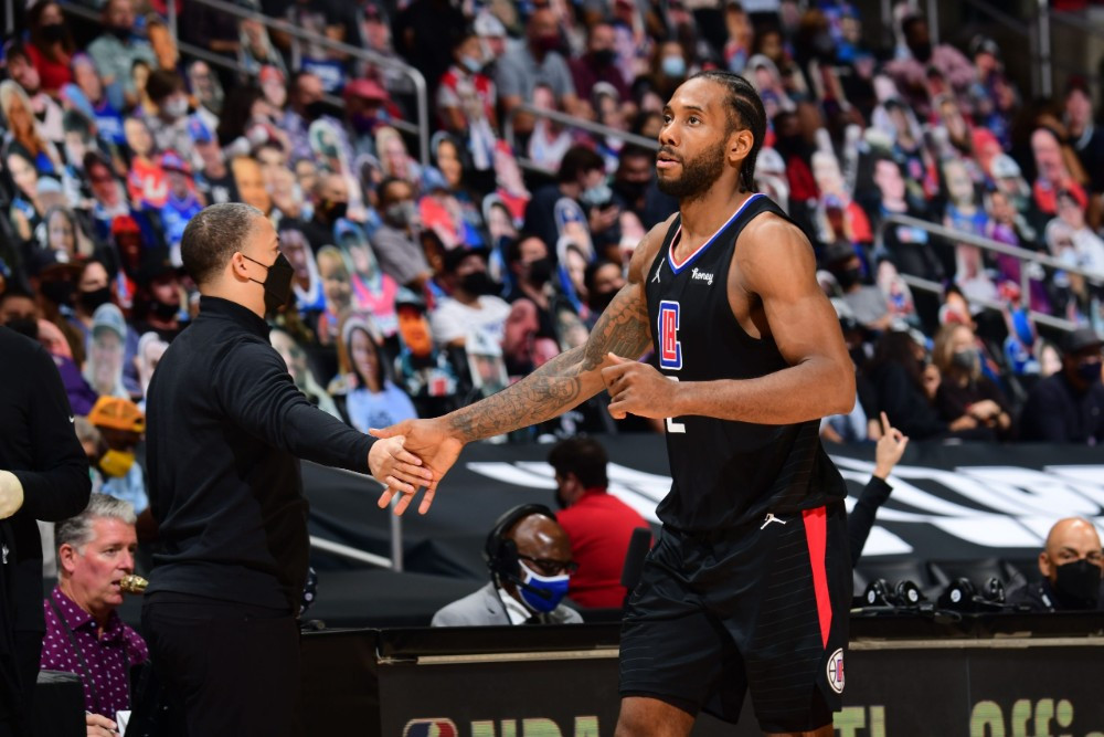 Видео кавая. Kawhi Leonard. Kawhi Leonard NBA. Kawhi Leonard Clippers. Kawhi Leonard NBA Spurs.