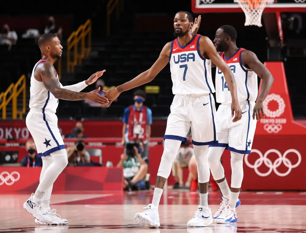 We got basketballs. Сборная США Кевин Дюрант. Баскетбол Кевин Дюрант. Сборная США по баскетболу 2023.